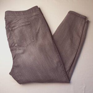 Torrid Denim Jeans Size 3X 22/24 High Rise Skinny Leg Grey Color Elastic Waist